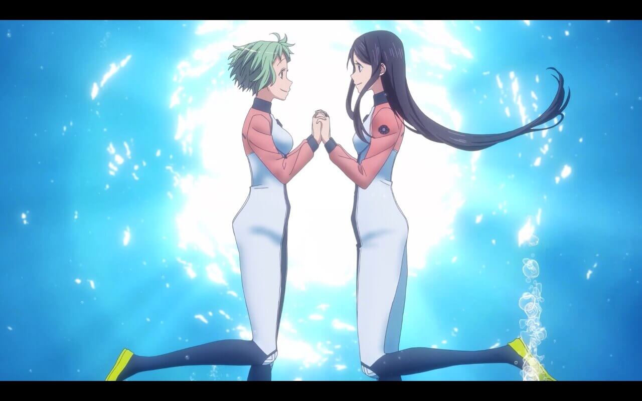 Amanchu First Impressions Hikari and Futaba holding hands underwater.