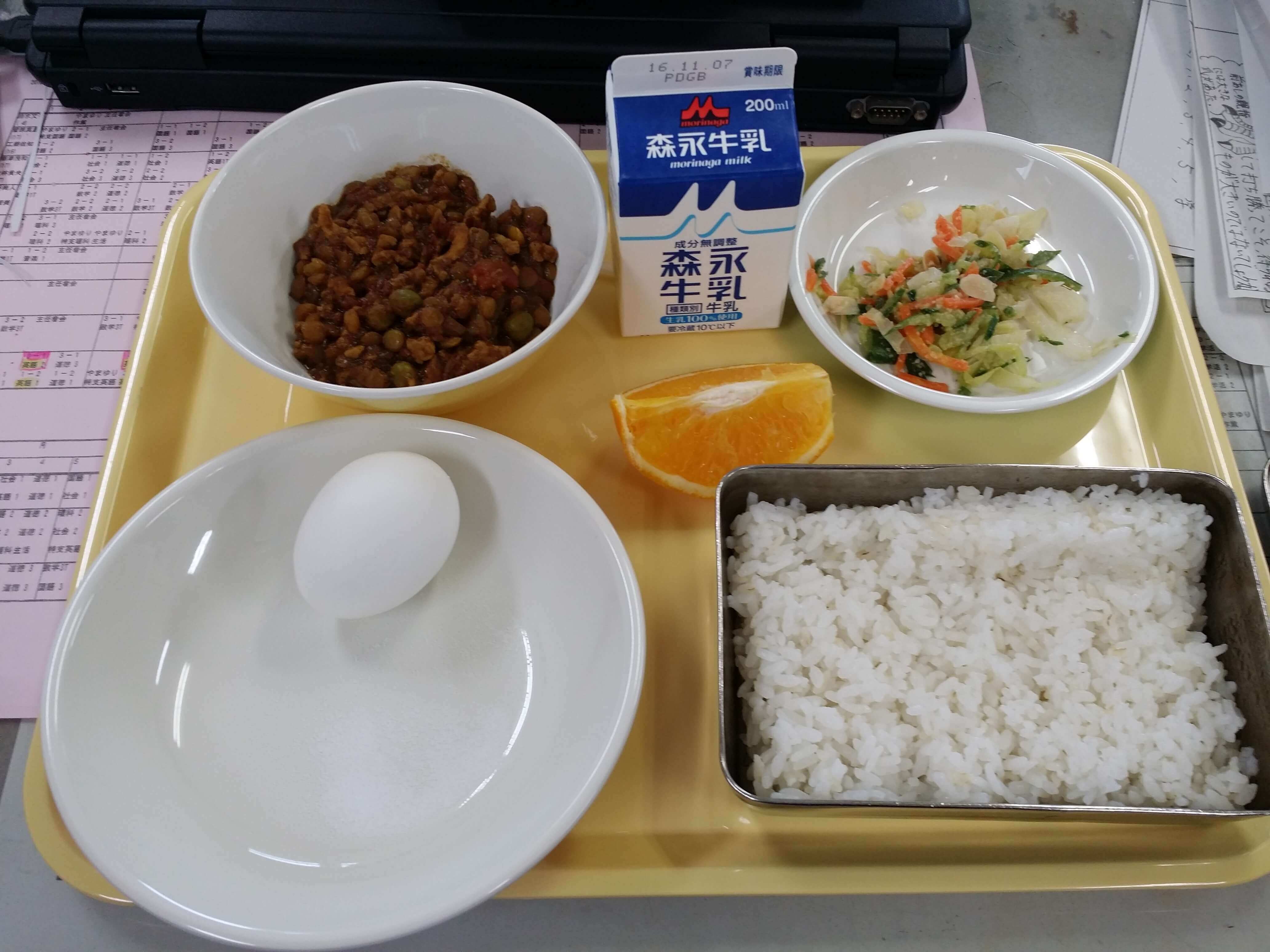 curry-and-rice-a-common-school-lunch-in-japan-comes-with-a-milk-and